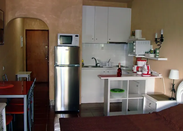 Near The 阿尔布费拉